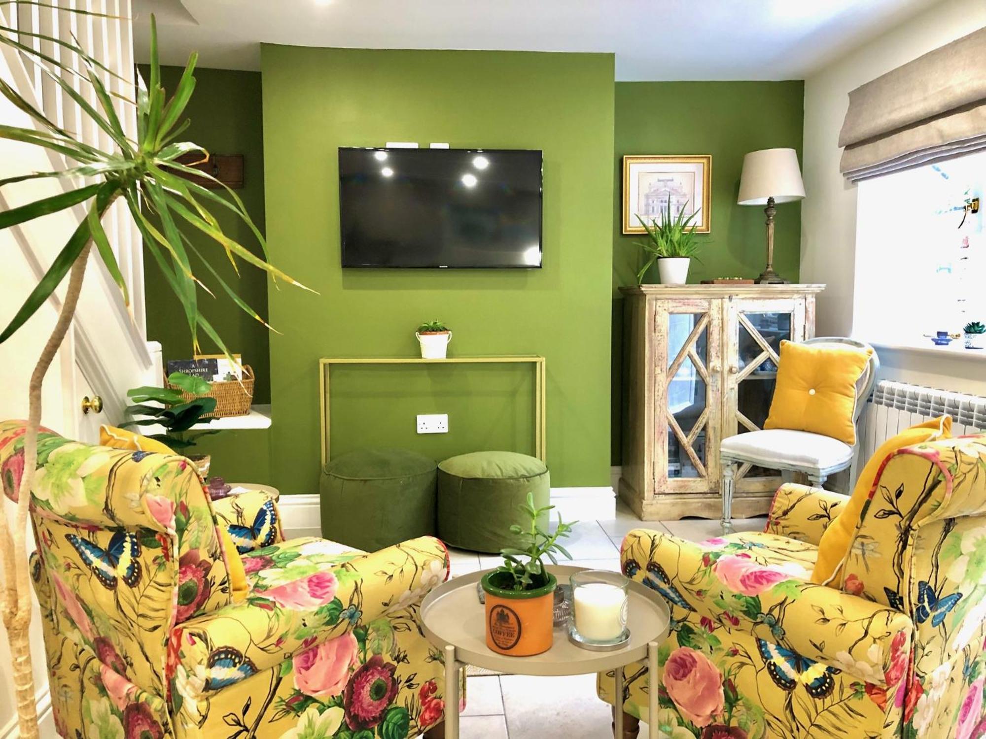 Flower Cottage By Ludlow Castle With Onsite Parking Екстериор снимка