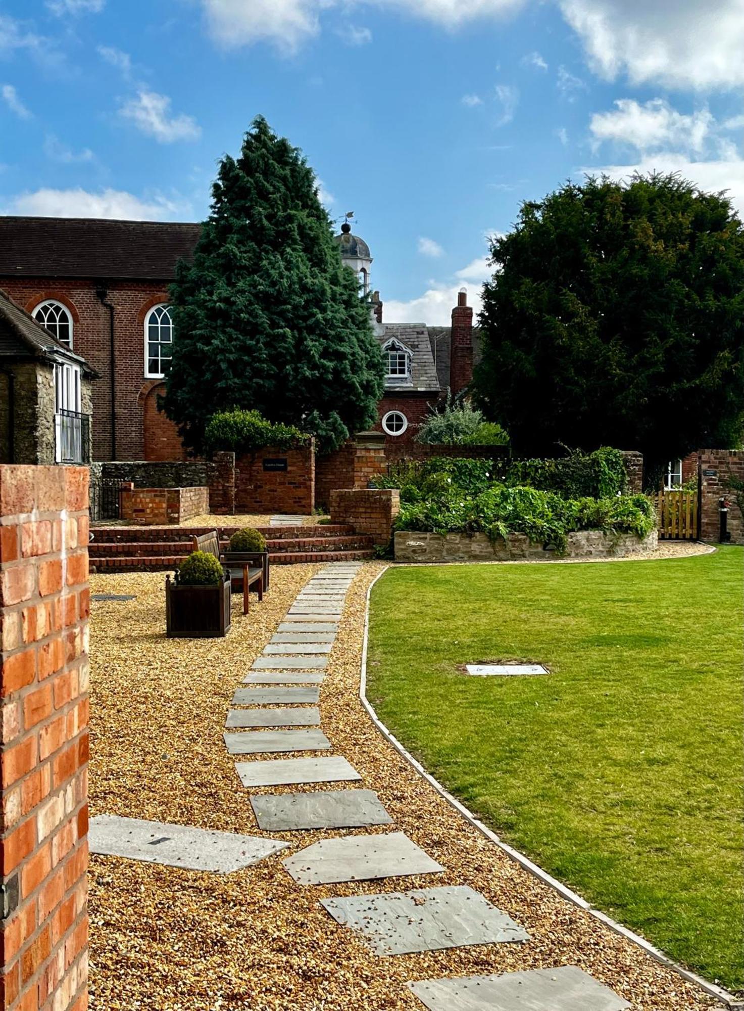 Flower Cottage By Ludlow Castle With Onsite Parking Екстериор снимка