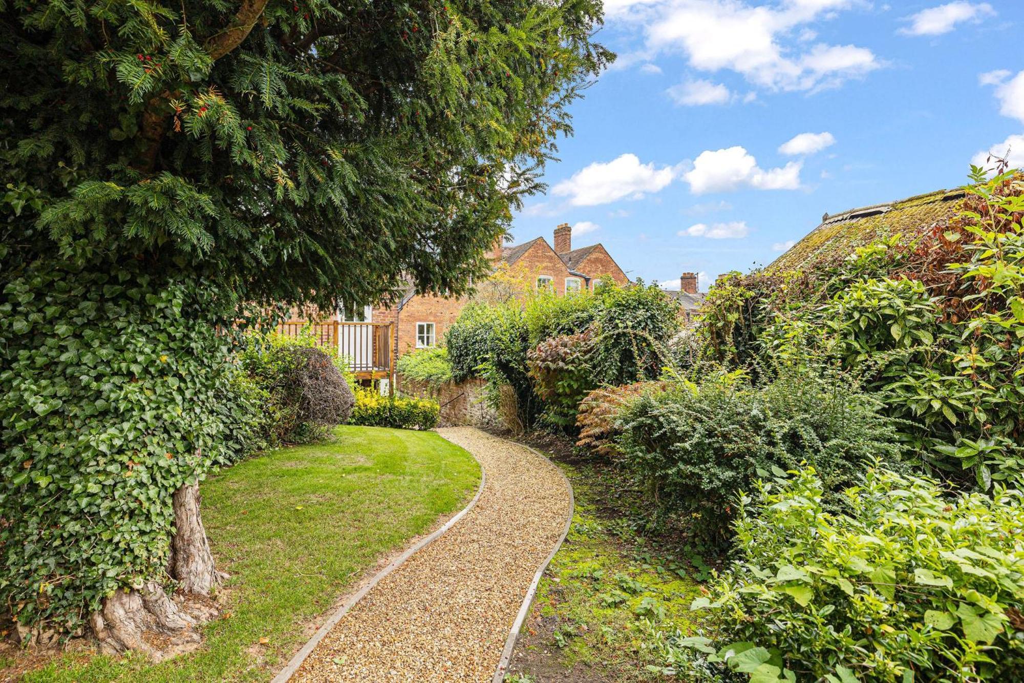 Flower Cottage By Ludlow Castle With Onsite Parking Екстериор снимка