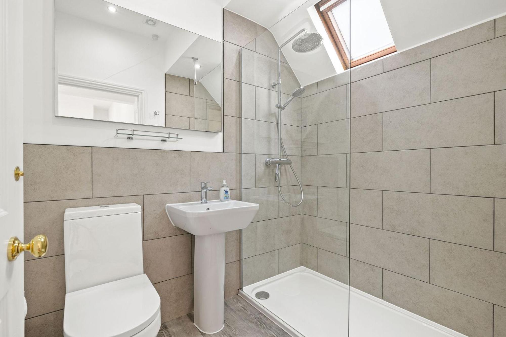 Flower Cottage By Ludlow Castle With Onsite Parking Екстериор снимка